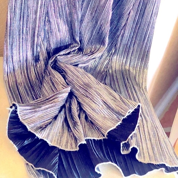 Silver Metallic Pleated Halter Top Maxi Dress Women’s Size Medium Gunmetal - Picture 10 of 11